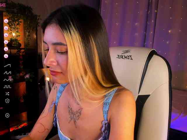 DarlaBelle webcam