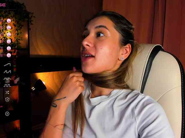 DarlaBelle webcam
