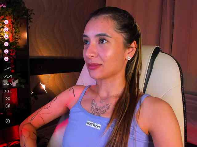DarlaBelle webcam