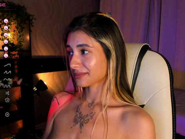DarlaBelle webcam