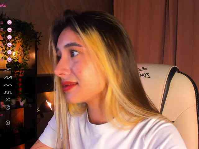 DarlaBelle webcam