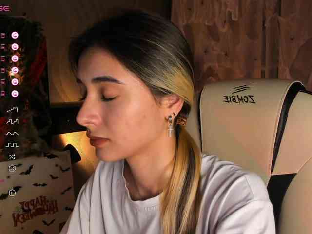 DarlaBelle webcam