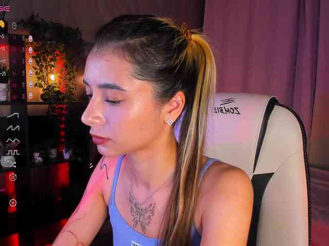 DarlaBelle webcam