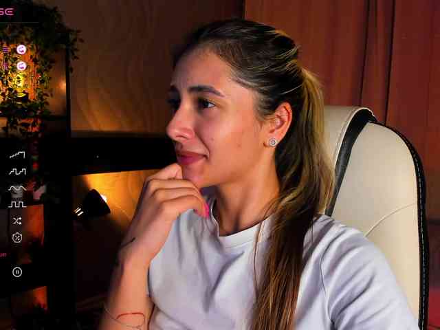 livesex cam DarlaBelle