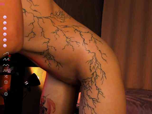 DarlaBelle webcam