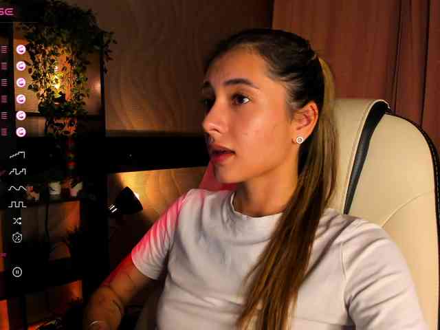 DarlaBelle webcam