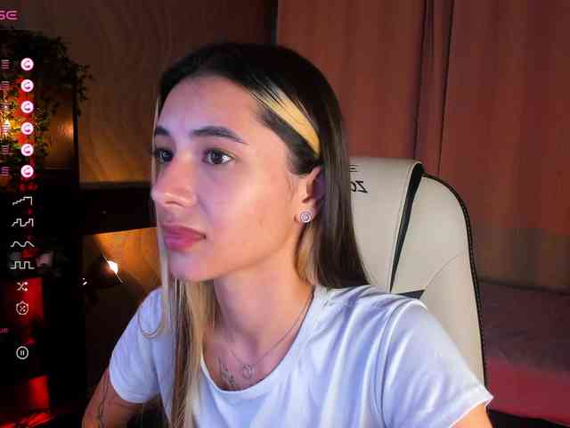 DarlaBelle webcam