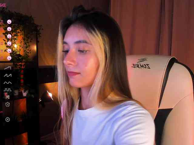DarlaBelle webcam