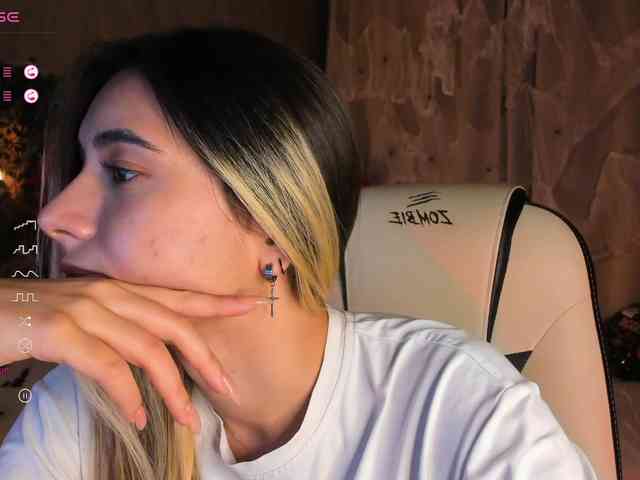 DarlaBelle webcam