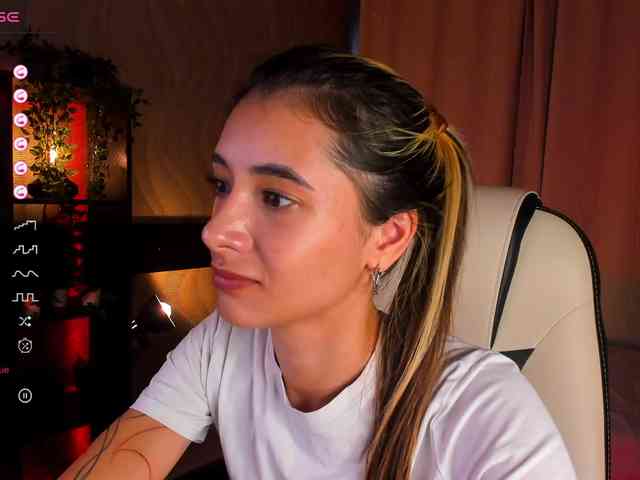 DarlaBelle webcam