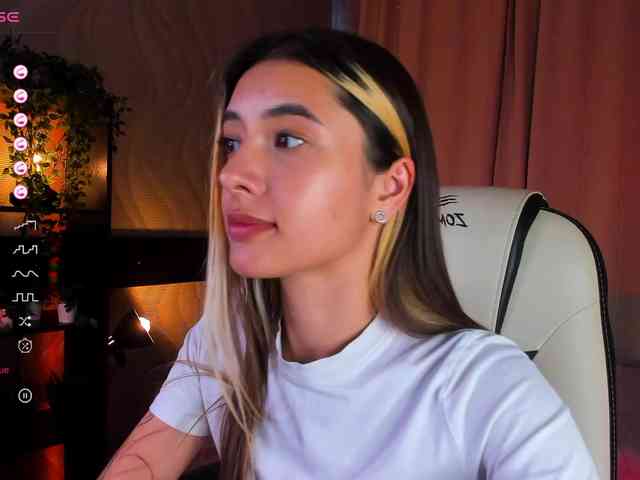 DarlaBelle webcam