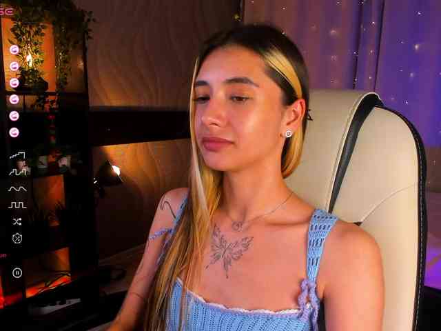 DarlaBelle webcam