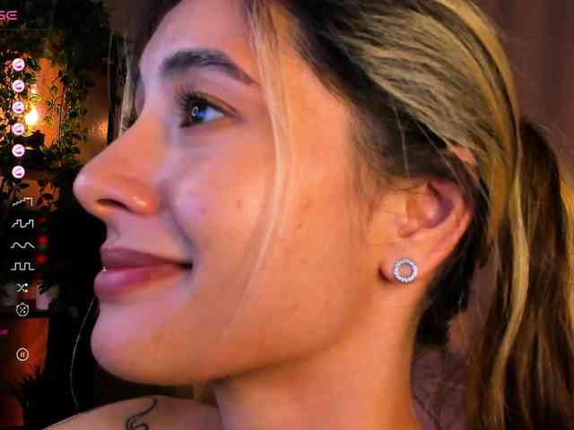 DarlaBelle webcam