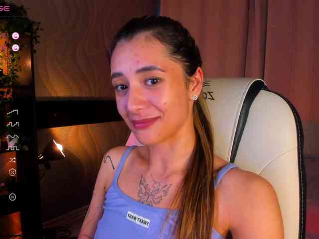DarlaBelle webcam