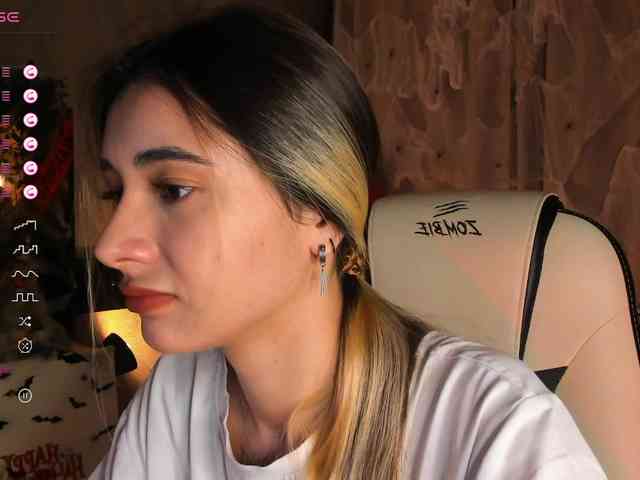 DarlaBelle webcam