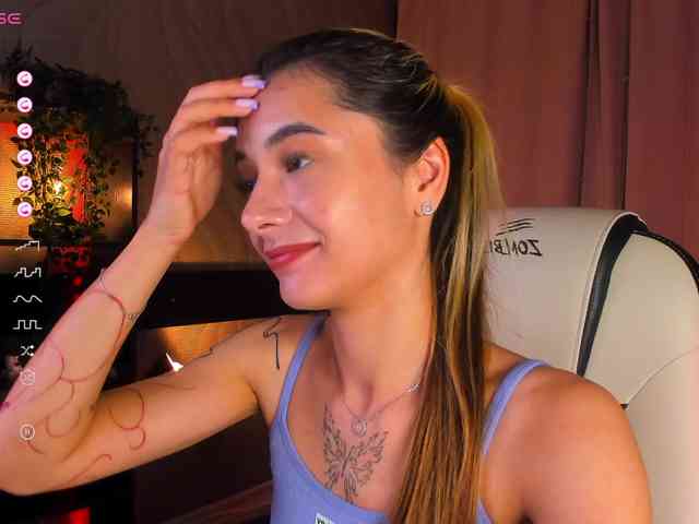 DarlaBelle webcam