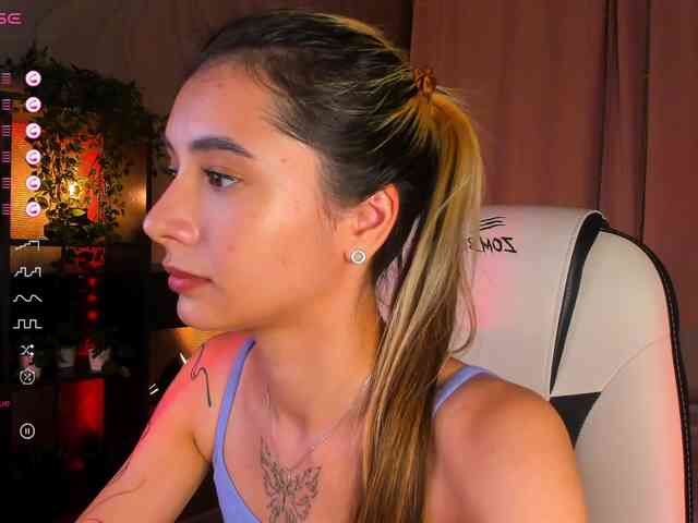 DarlaBelle webcam