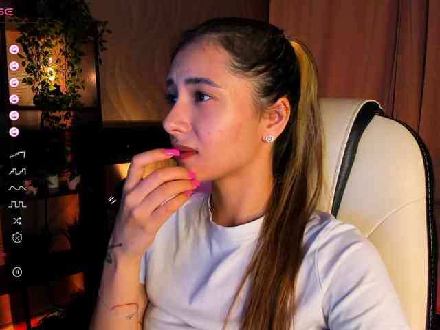 DarlaBelle webcam