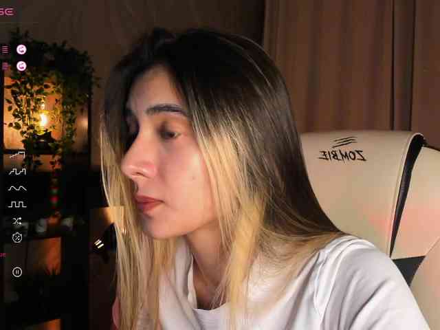 DarlaBelle webcam