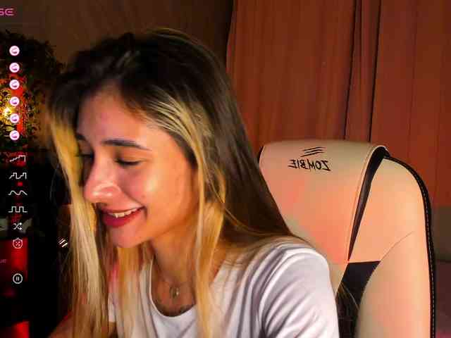 DarlaBelle webcam
