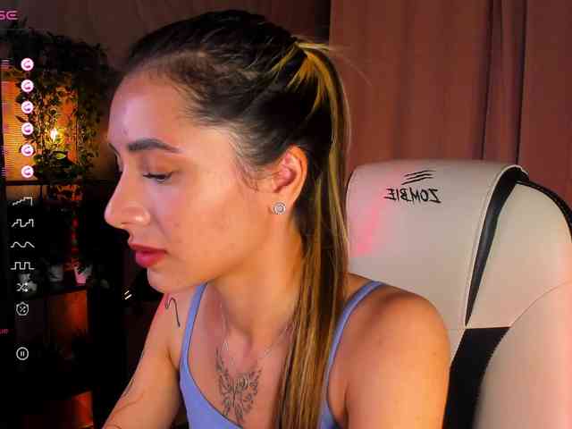 DarlaBelle webcam