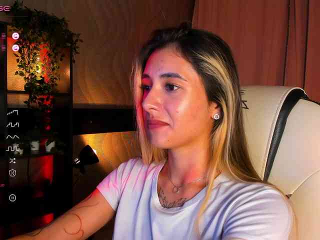 DarlaBelle webcam