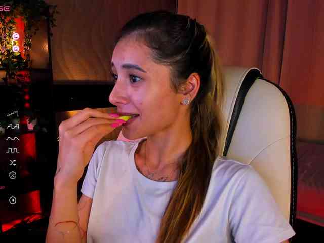 DarlaBelle webcam