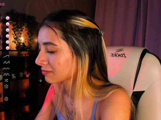 DarlaBelle webcam