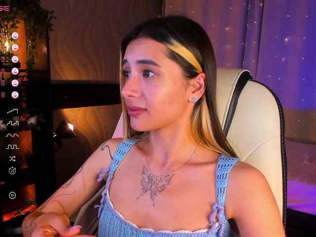 DarlaBelle webcam