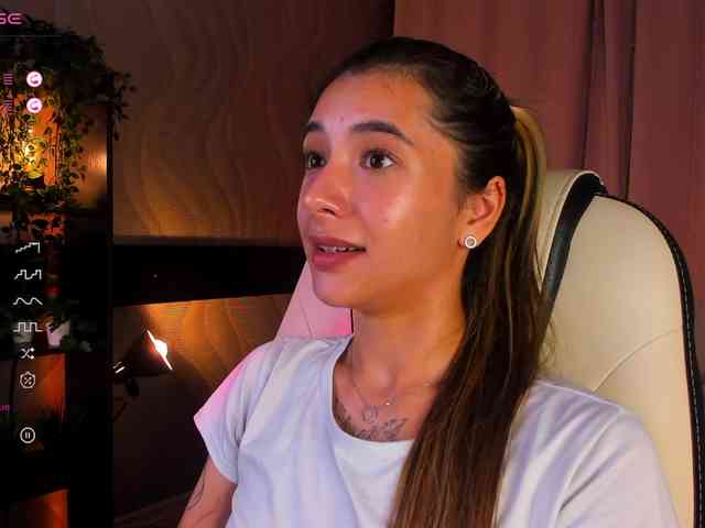 DarlaBelle webcam