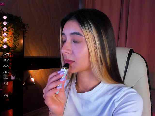 DarlaBelle webcam
