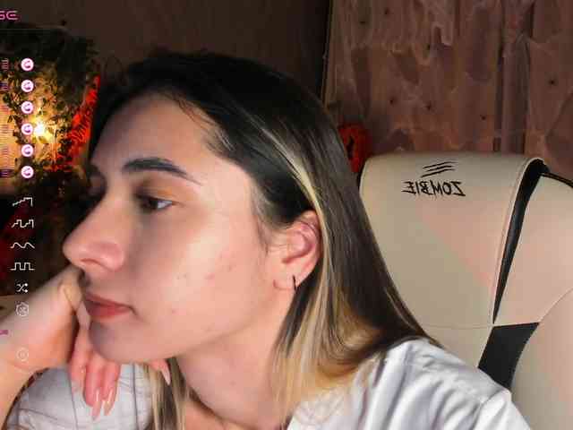 DarlaBelle webcam