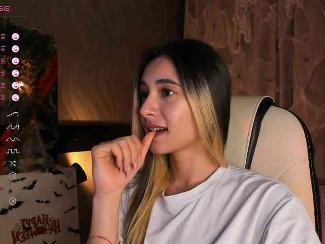 DarlaBelle webcam