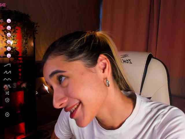 DarlaBelle webcam