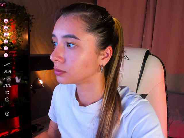 DarlaBelle webcam