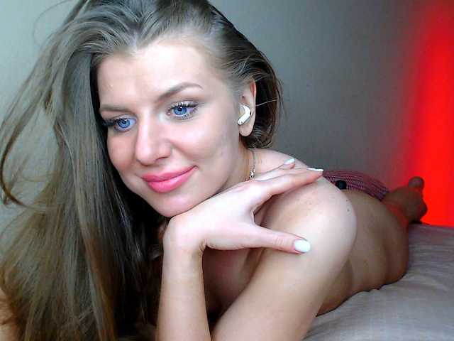 aliceTurner21's BongaCams show and profile