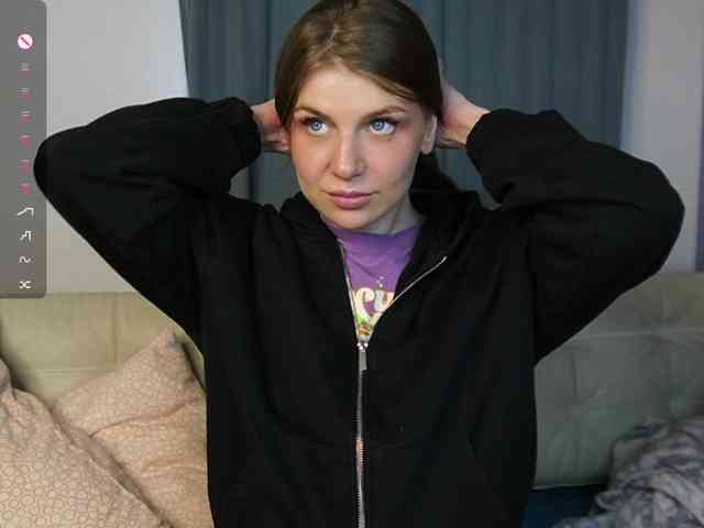 JustAlice webcam