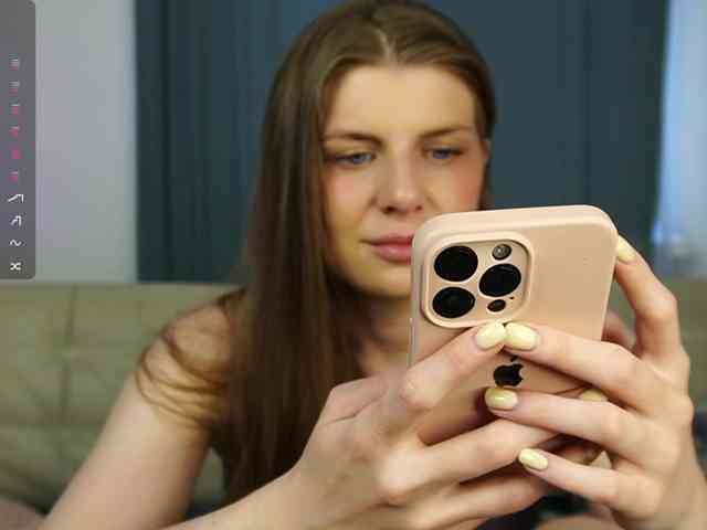 JustAlice webcam