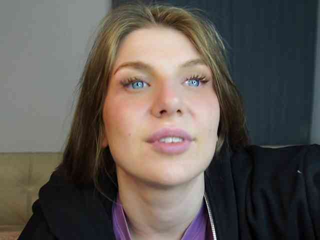 JustAlice webcam