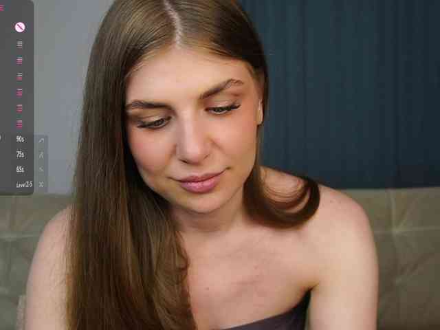 adult random cam AliceTurner21
