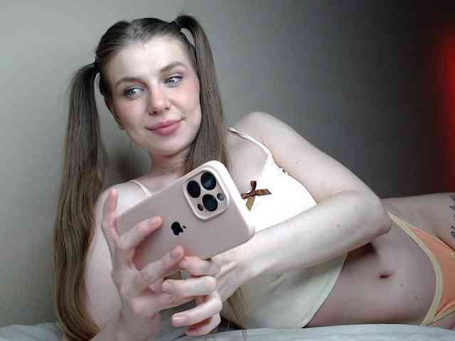 JustAlice webcam