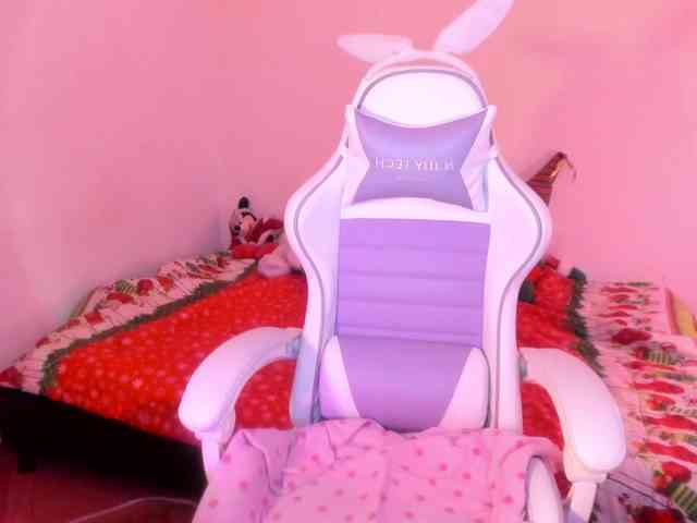 anastasia1213 webcam