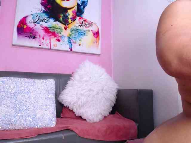 dany-meraky Live Webcam on BongaCams