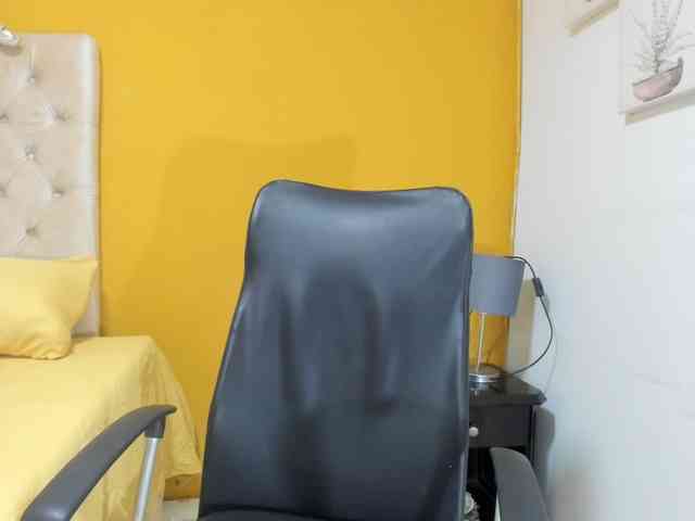 rousse-sexyandhot webcam