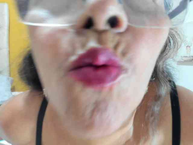 rousse-sexyandhot webcam