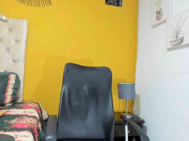 rousse-sexyandhot webcam