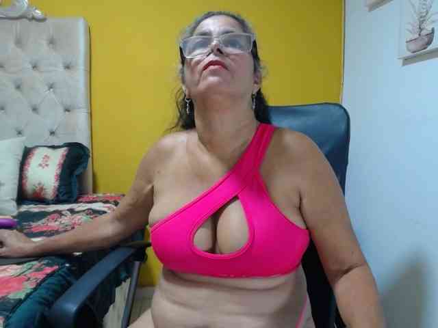 rousse-sexyandhot webcam