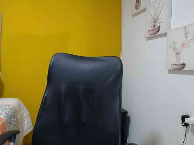 rousse-sexyandhot webcam