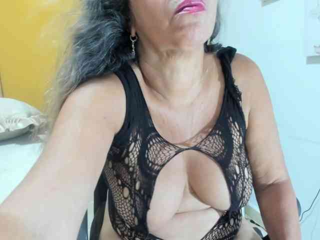 rousse-sexyandhot webcam