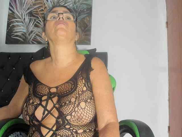 rousse-sexyandhot webcam